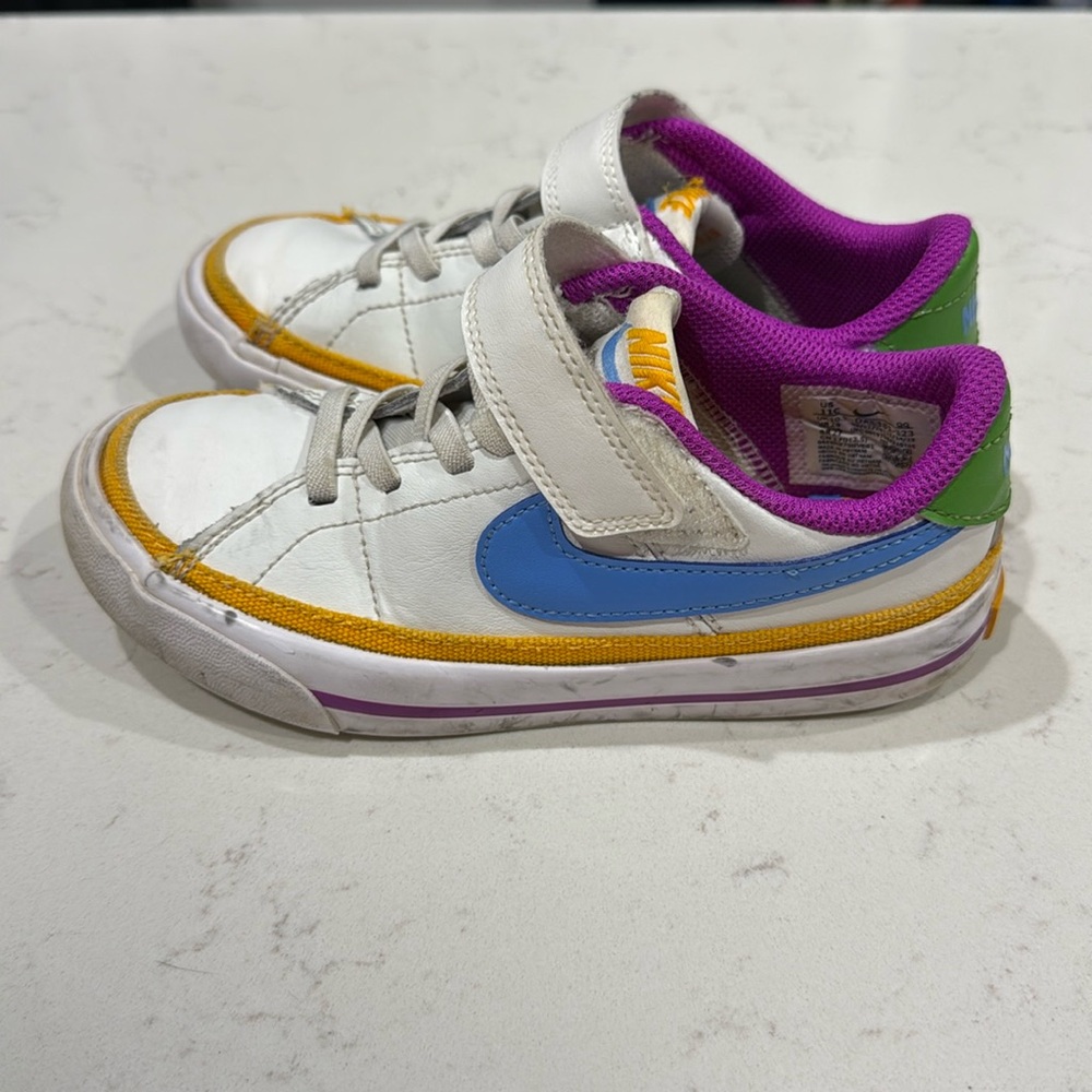 Nike Court Legacy
